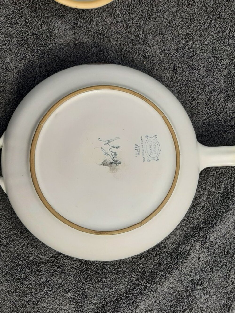 Denby 4 PT Round Flared Handle Covered Casserole "Spring" - Picture 6 of 9